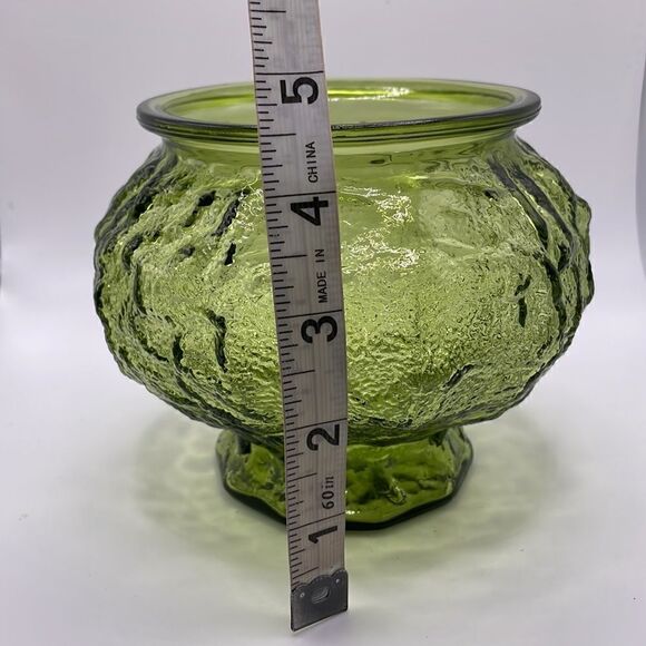Vintage 1970’s E.O. Brody Co. Green Glass Candy Dish - Picture 9 of 11